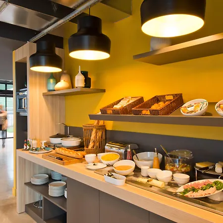 Nomad Paris Roissy Cdg לה מניל-אמלו