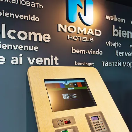Nomad Paris Roissy Cdg 3* לה מניל-אמלו
