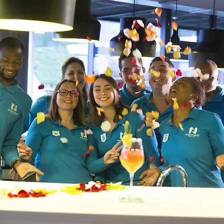 Nomad Paris Roissy Cdg מלון לה מניל-אמלו