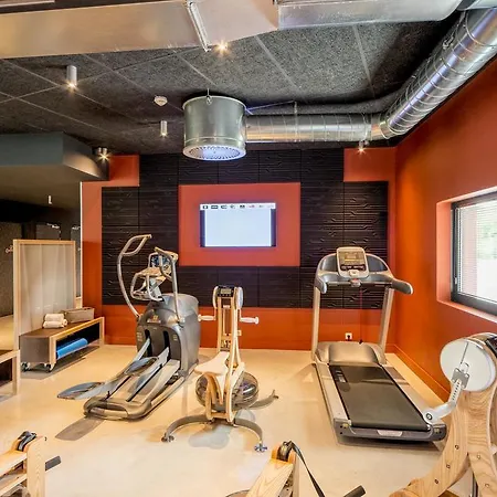 Nomad Paris Roissy Cdg 3*