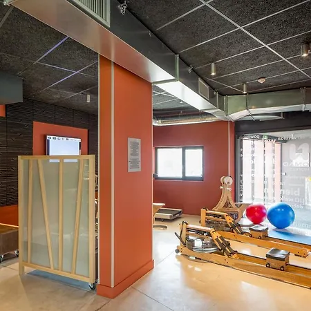 Nomad Paris Roissy Cdg