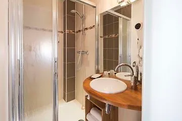 Nomad Paris Roissy Cdg Hotel 3*